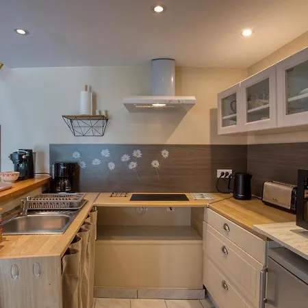 Domaine Des Pierres Blanches - La Salamandre *