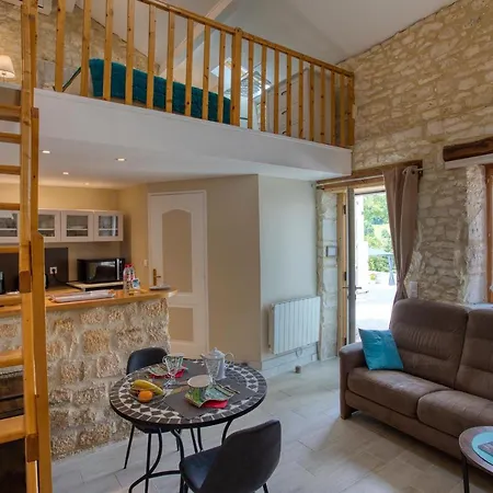 Domaine Des Pierres Blanches - Gite La Salamandre Holiday home