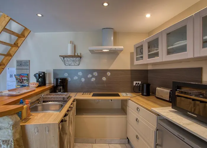 Domaine Des Pierres Blanches - La Salamandre *